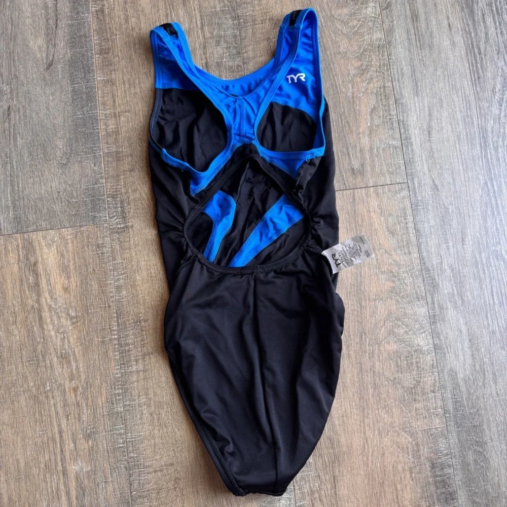 TYR one piece